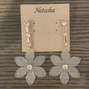 NWT Jewel Flower Drop Earrings